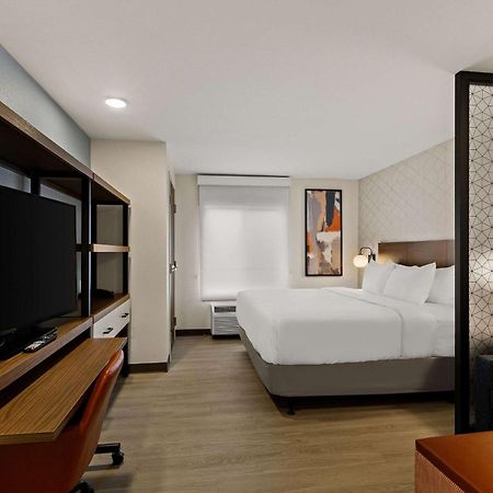 Everhome Suites El Paso Airport Near Fort Bliss Loma Terrace Eksteriør billede