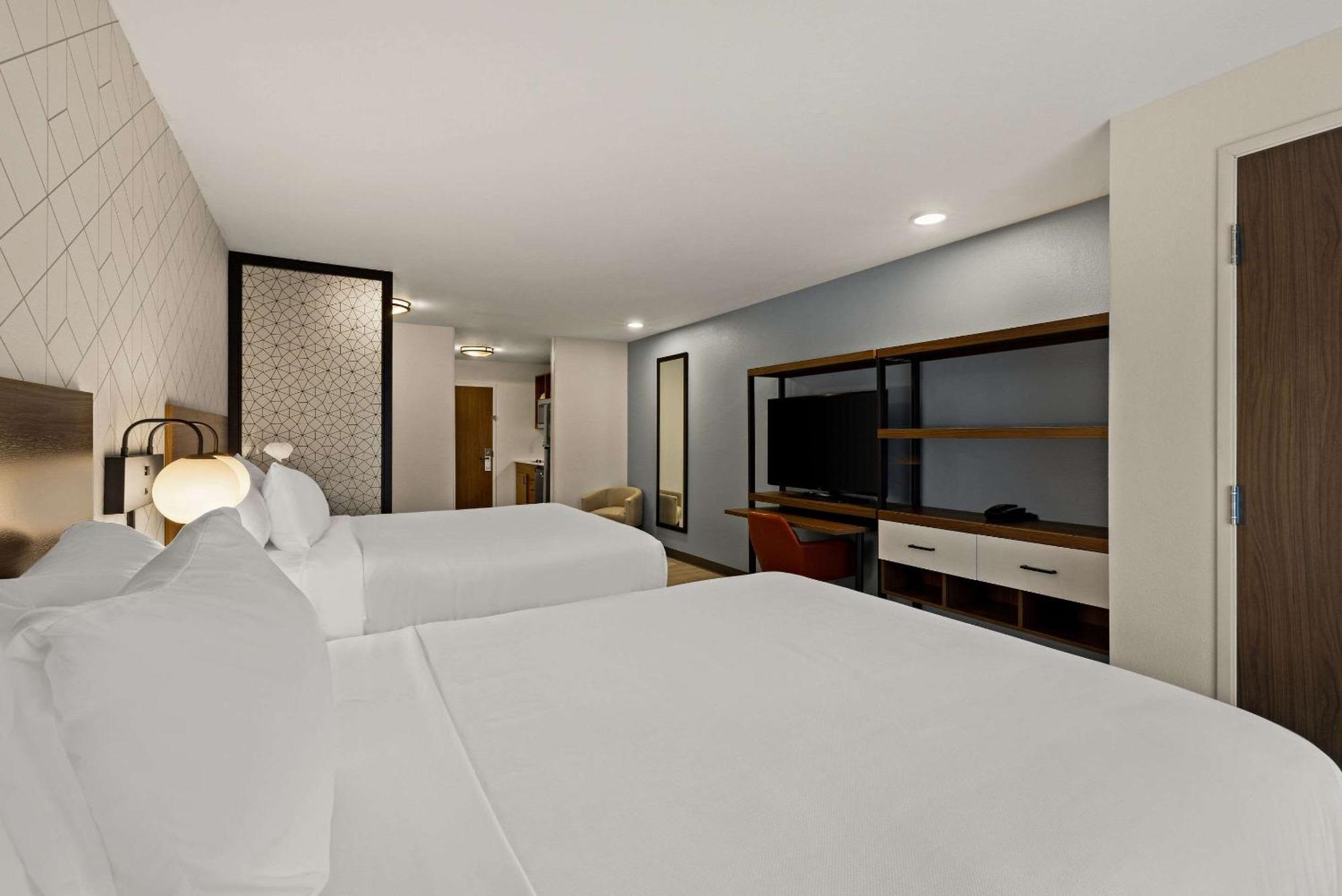 Everhome Suites El Paso Airport Near Fort Bliss Loma Terrace Eksteriør billede