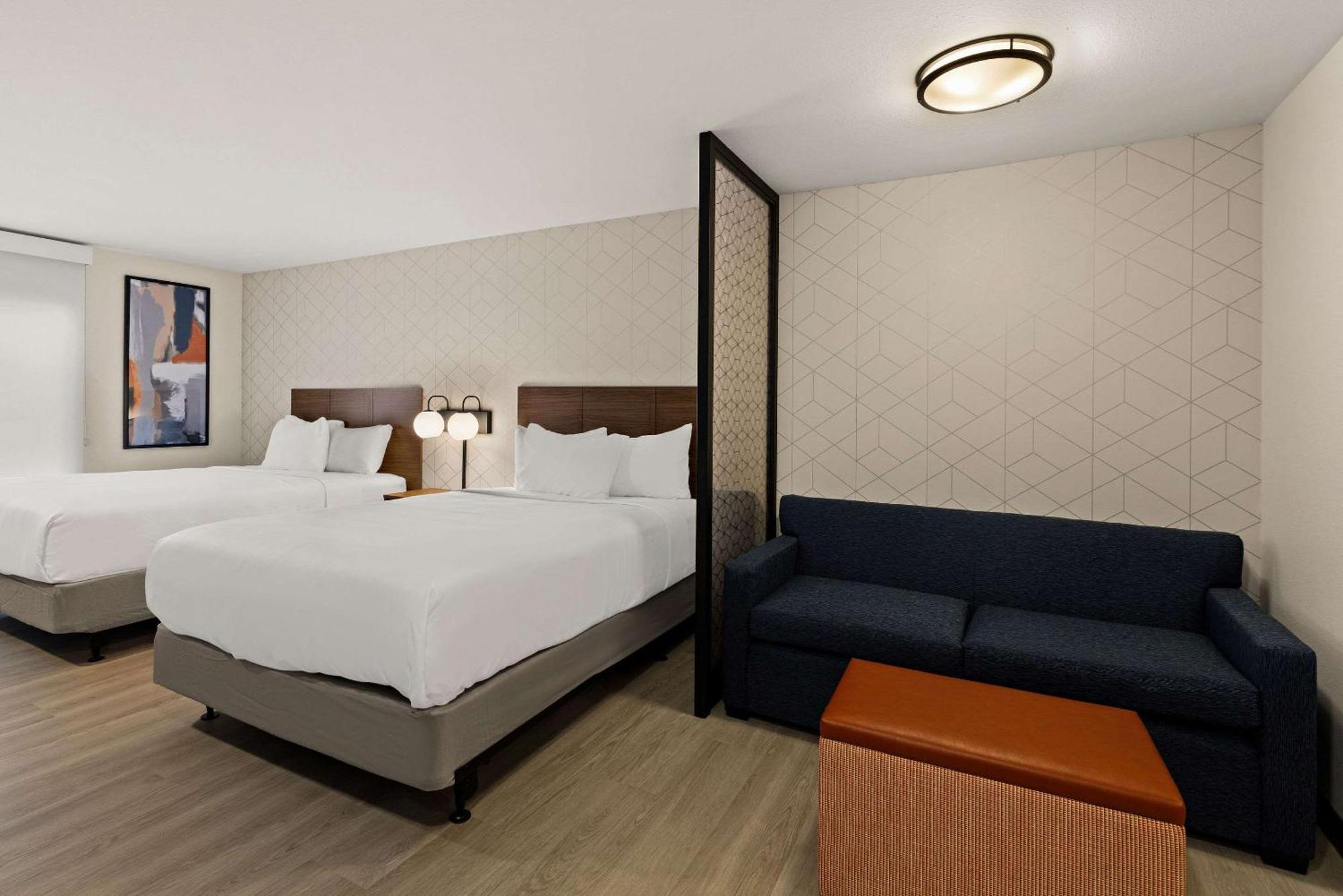 Everhome Suites El Paso Airport Near Fort Bliss Loma Terrace Eksteriør billede