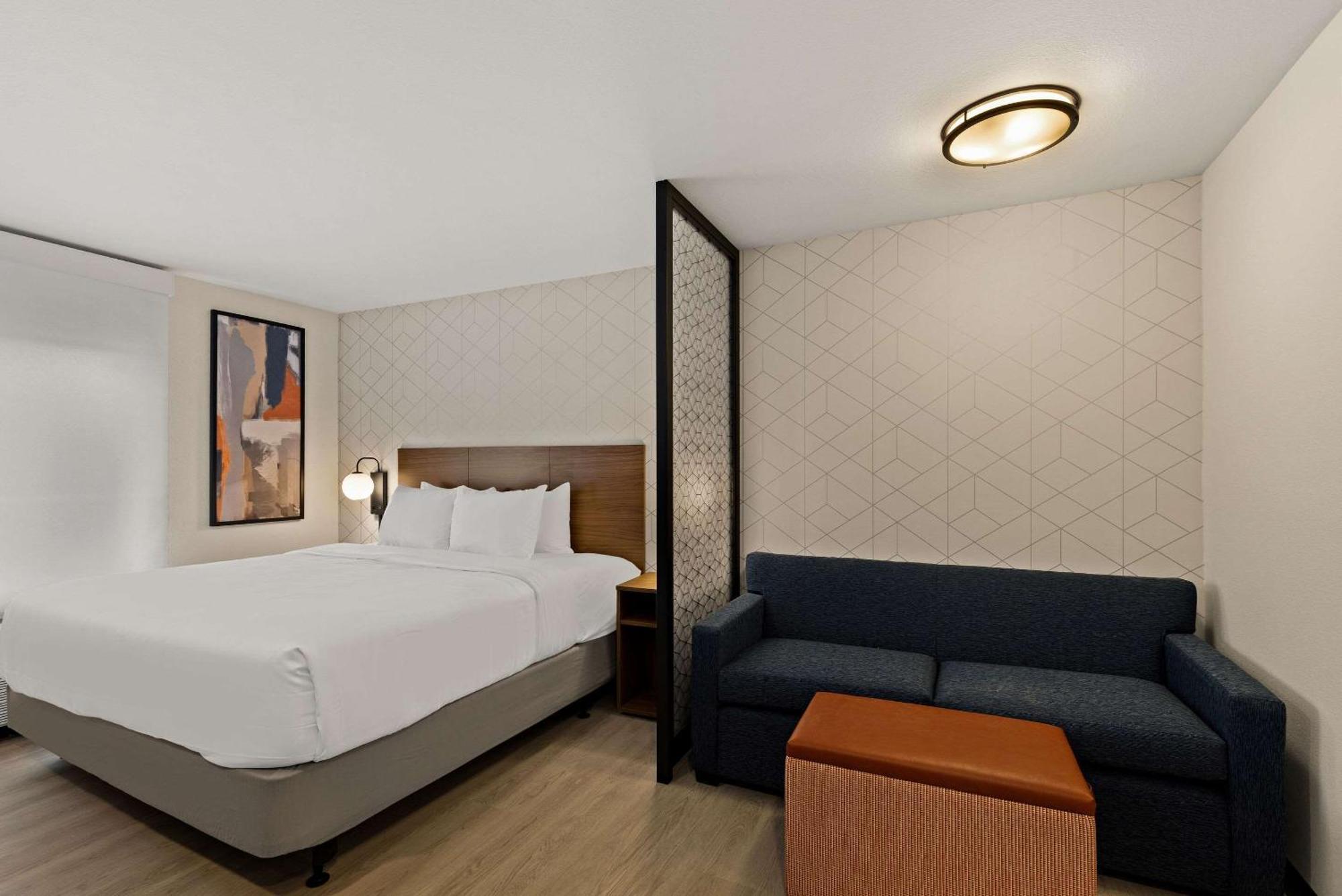 Everhome Suites El Paso Airport Near Fort Bliss Loma Terrace Eksteriør billede